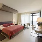 De 4*